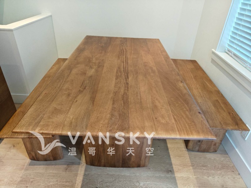 250616231134_Famous brand solid wood dining table.jpg